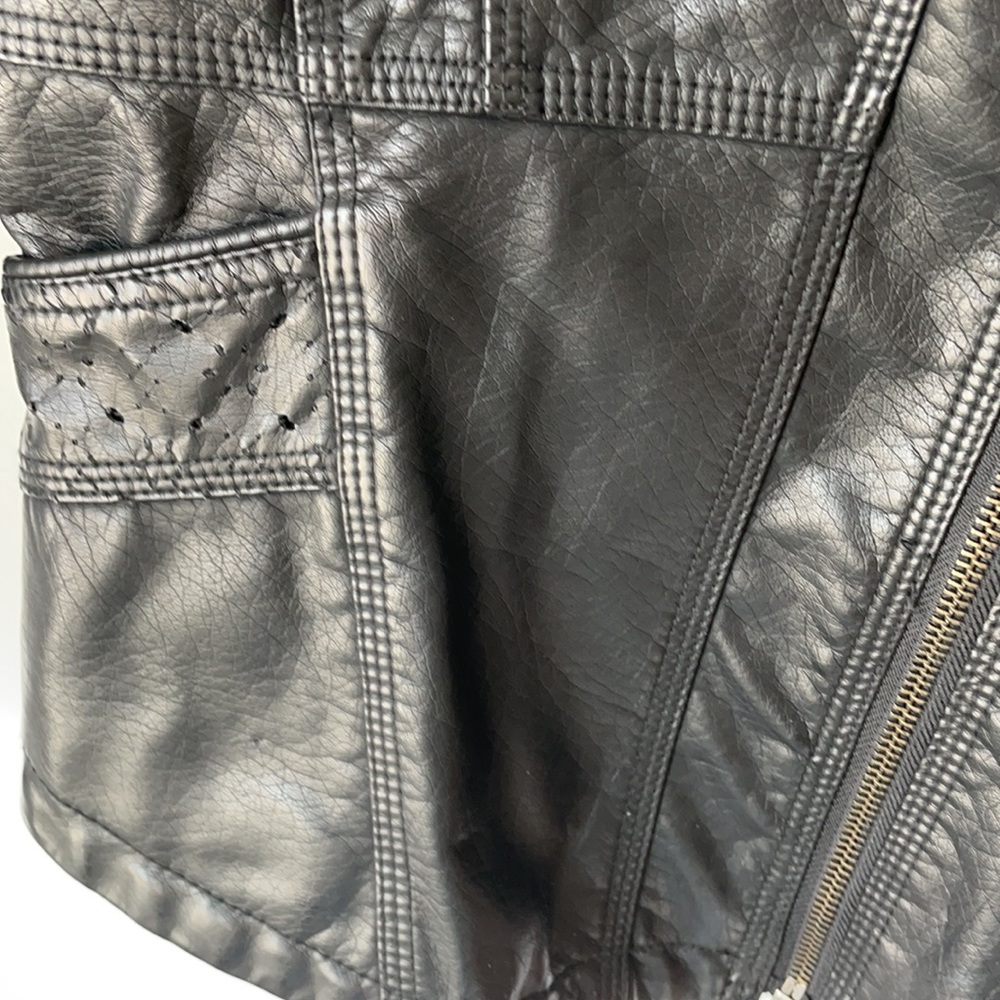 Leather jacket - Picture 5 of 5
